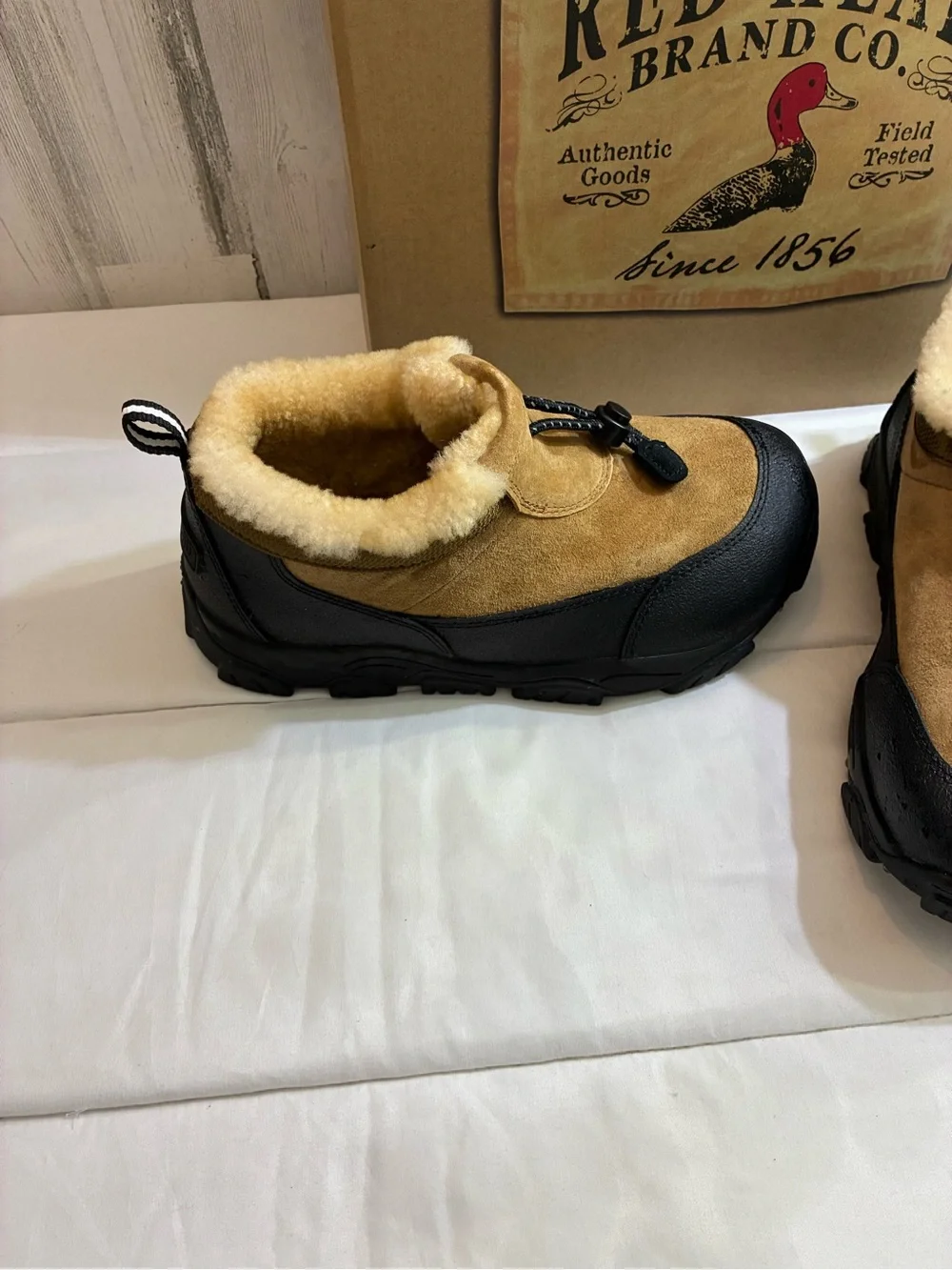 Red Head men’s Alaskan Guide Lo Tan and Black Shearling-Lined Winter Boots